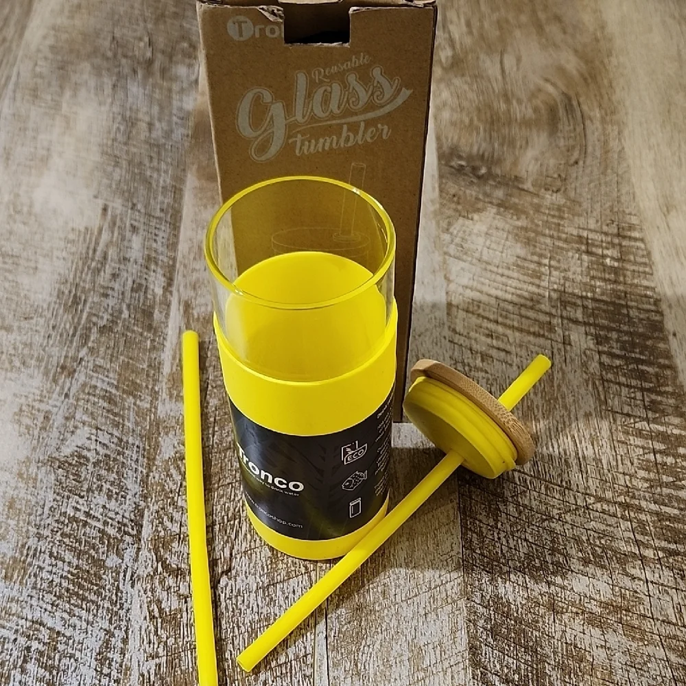 White Glass Tumbler with Bamboo Lid